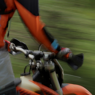 Xmotos profundiza las raíces de la cultura todoterreno y da la bienvenida a una delegación de la industria a la base de Wuyi
